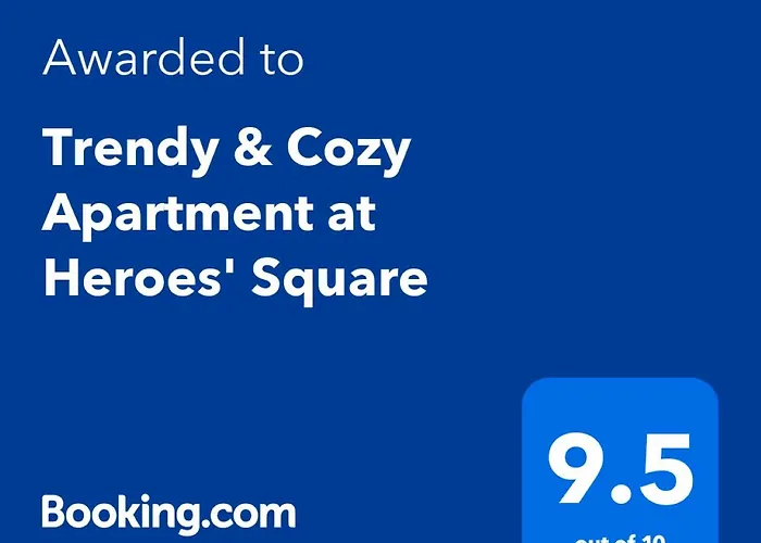 Trendy & Cozy Apartment At Heroes\' Square